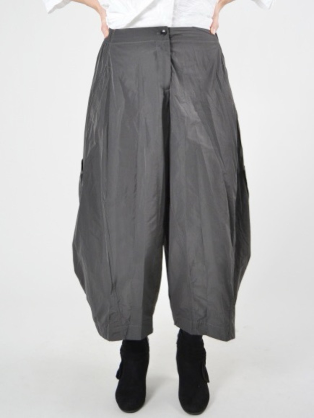 Sun Kim 2 Pocket Ankle Pants